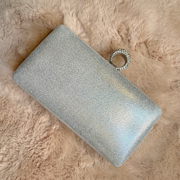 Silver Rhinestone Clutch - Picture 3 of 4